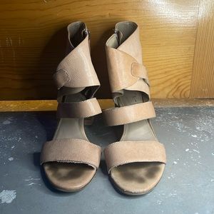 Eileen Fisher Vero Cuoio Heels